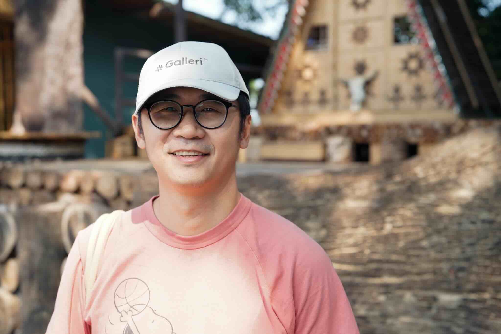 Hongbo, Co-founder